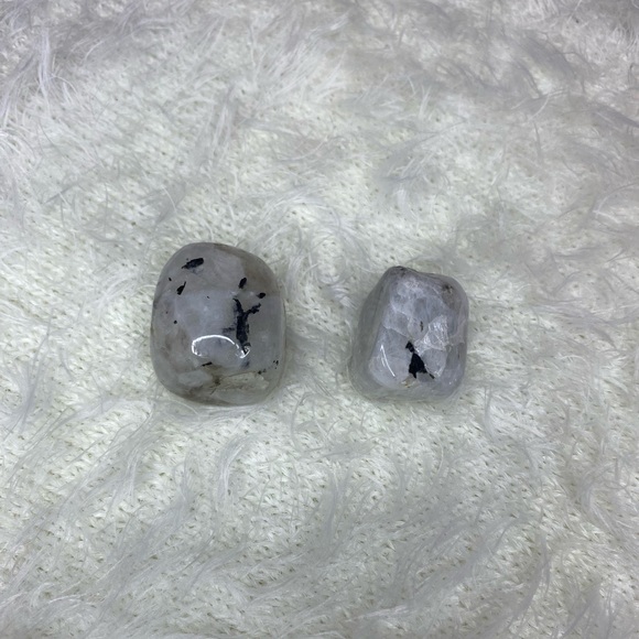 Rainbow Moonstone Tumble - Picture 1 of 5